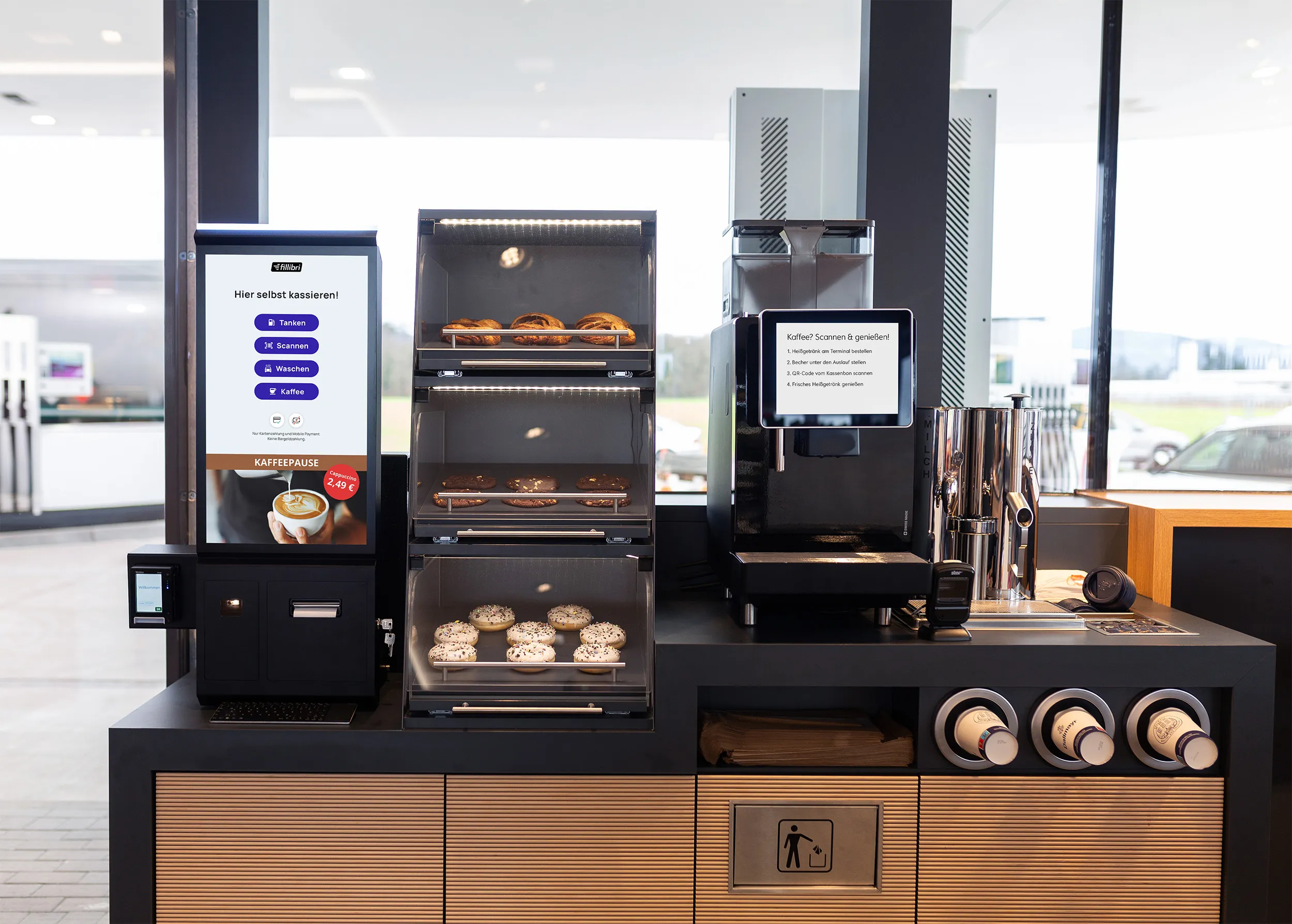 Self-Checkout Terminal mit Touchscreen